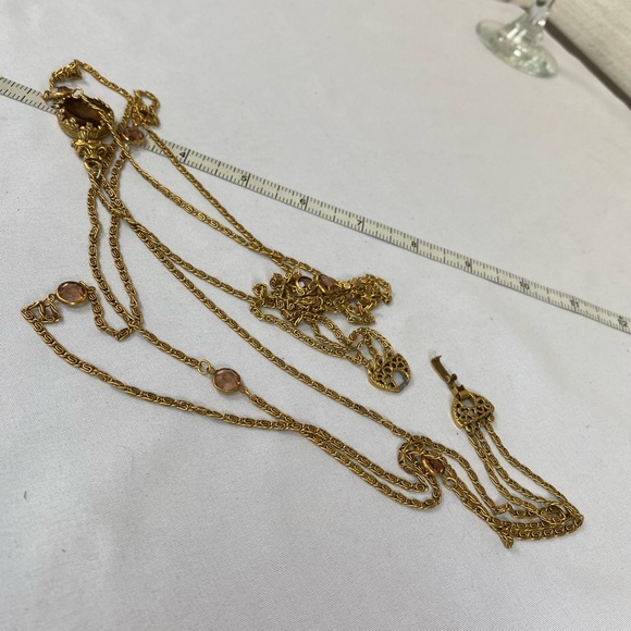 Vintage Goldette NY Three Strand Intaglio Glass Cameo Necklace - Picture 6 of 7